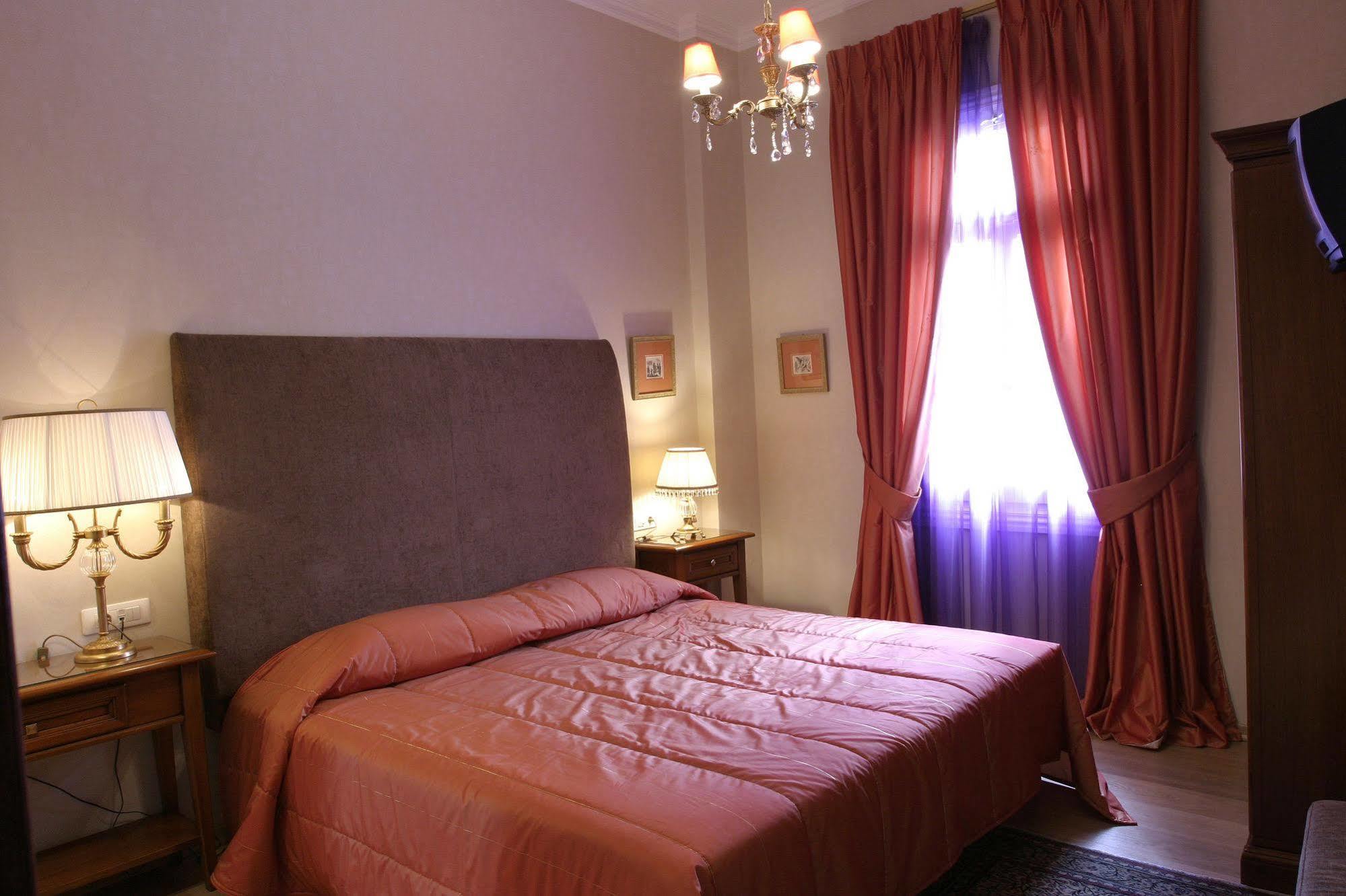 Grande Bretagne - Nafplio Hotel Quarto foto